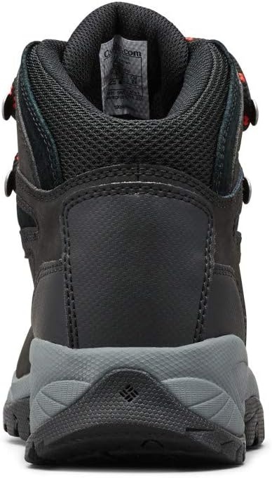 image:imageColumbia Newton Ridge PlusBlack Poppy Red