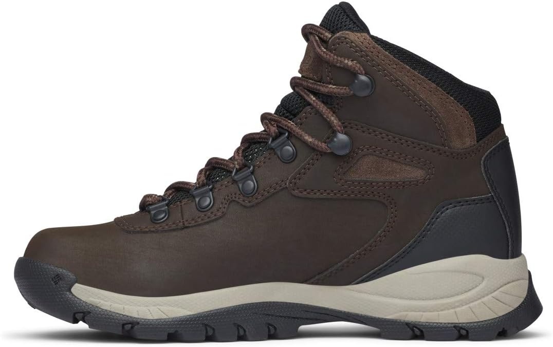 image:imageColumbia Newton Ridge PlusCordovan Crown Jewel 231