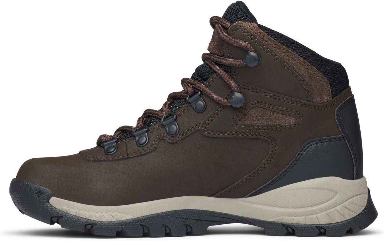 image:imageColumbia Newton Ridge PlusCordovan Crown Jewel 232